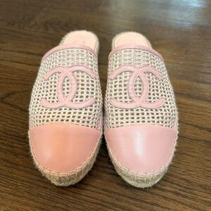 Chanel Backless Espadrille Mules. sz 37